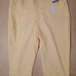 Mid Rise CAPRI St John's Bay Pant for Women, Size 18